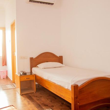 Hotel Nakshatra Karimganj Eksteriør bilde