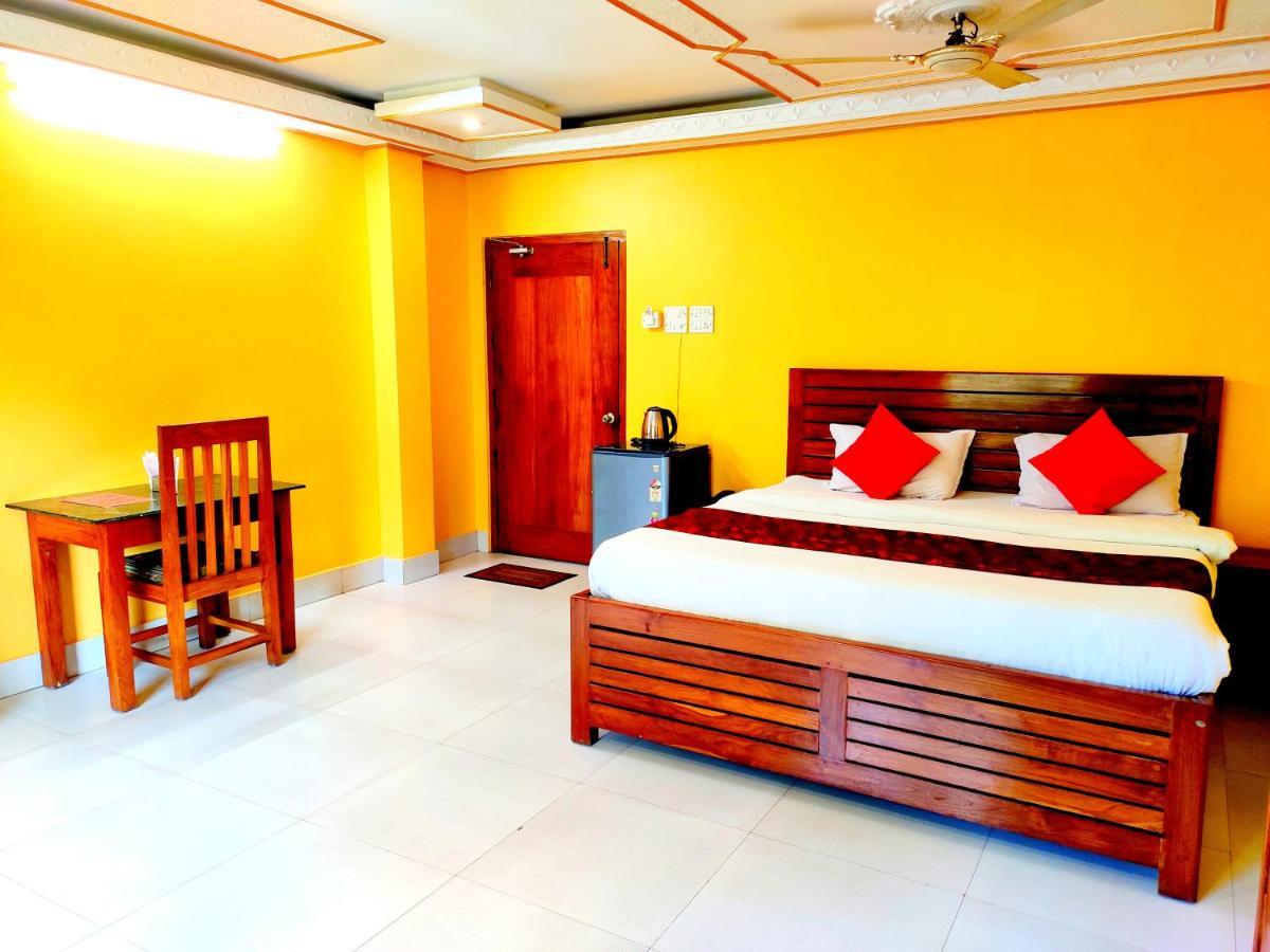 Hotel Nakshatra Karimganj Eksteriør bilde