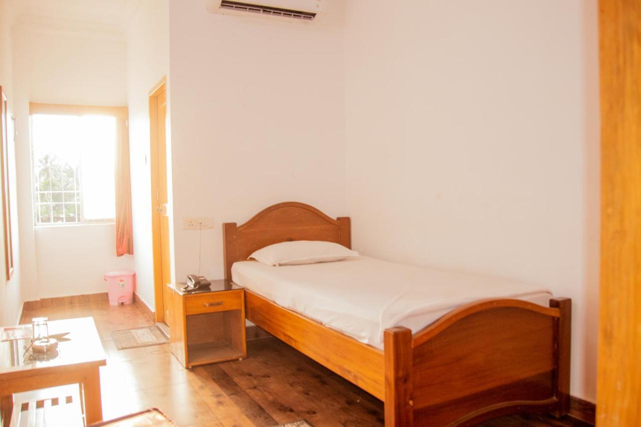 Hotel Nakshatra Karimganj Eksteriør bilde